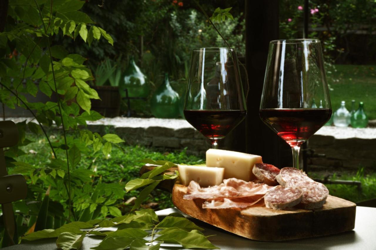 Agriturismo Il Gioco Dell'Oca Barolo Ngoại thất bức ảnh