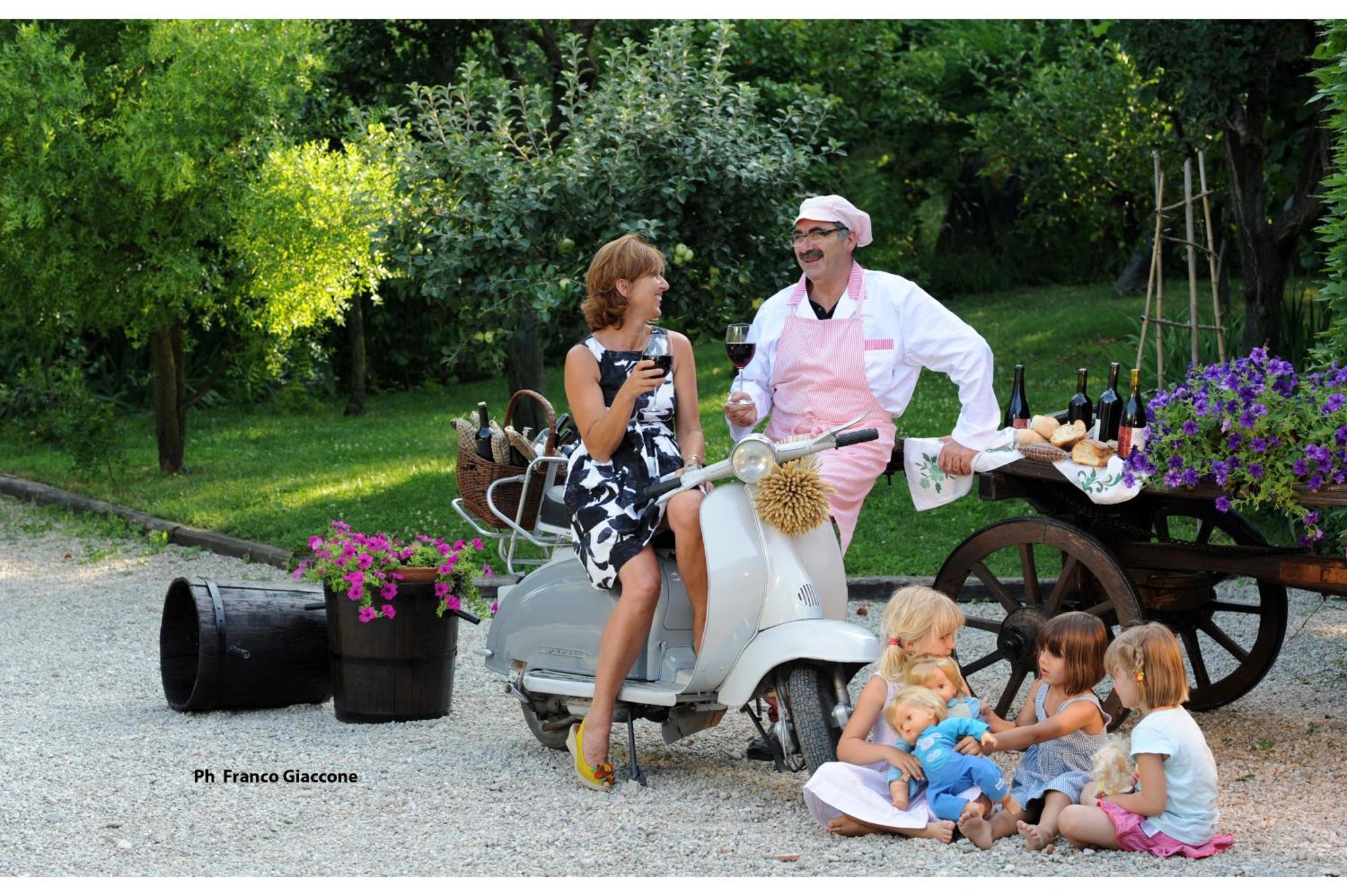 Agriturismo Il Gioco Dell'Oca Barolo Ngoại thất bức ảnh