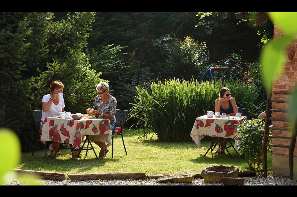 Agriturismo Il Gioco Dell'Oca Barolo Ngoại thất bức ảnh